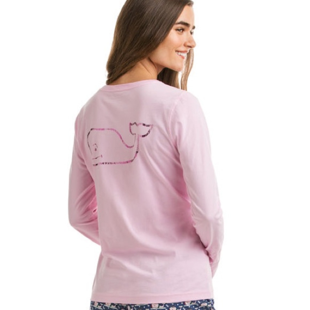 Vineyard Vines vintage foil whale pocket tee
